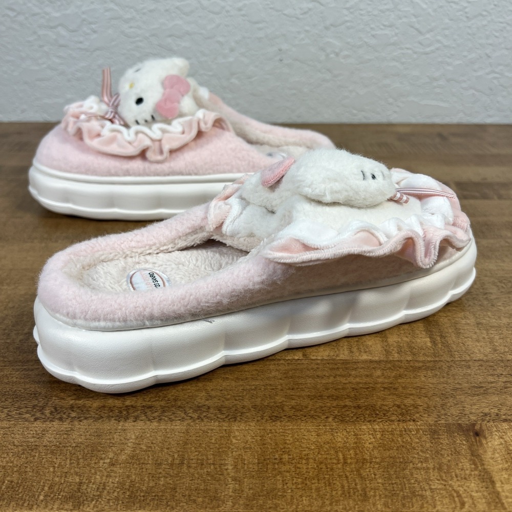 Sanrio HELLO KITTY Women's Plush Slippers Size 40-41 - Picture 4 of 16